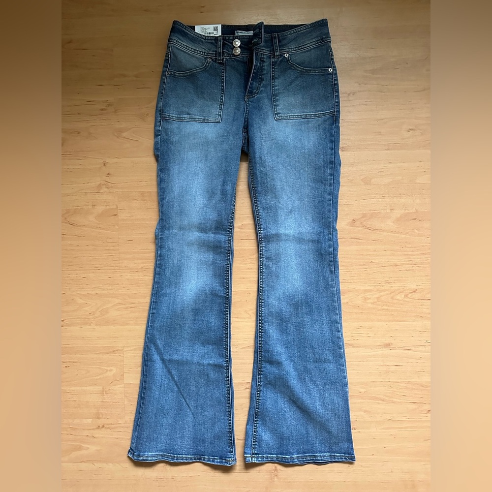Low rise flare jeans